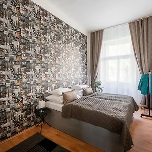 - Karlin Apartamento Praga