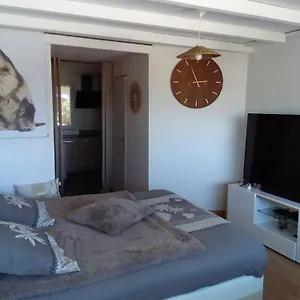 https://chalet-numero-2.fr-provencehotel.com